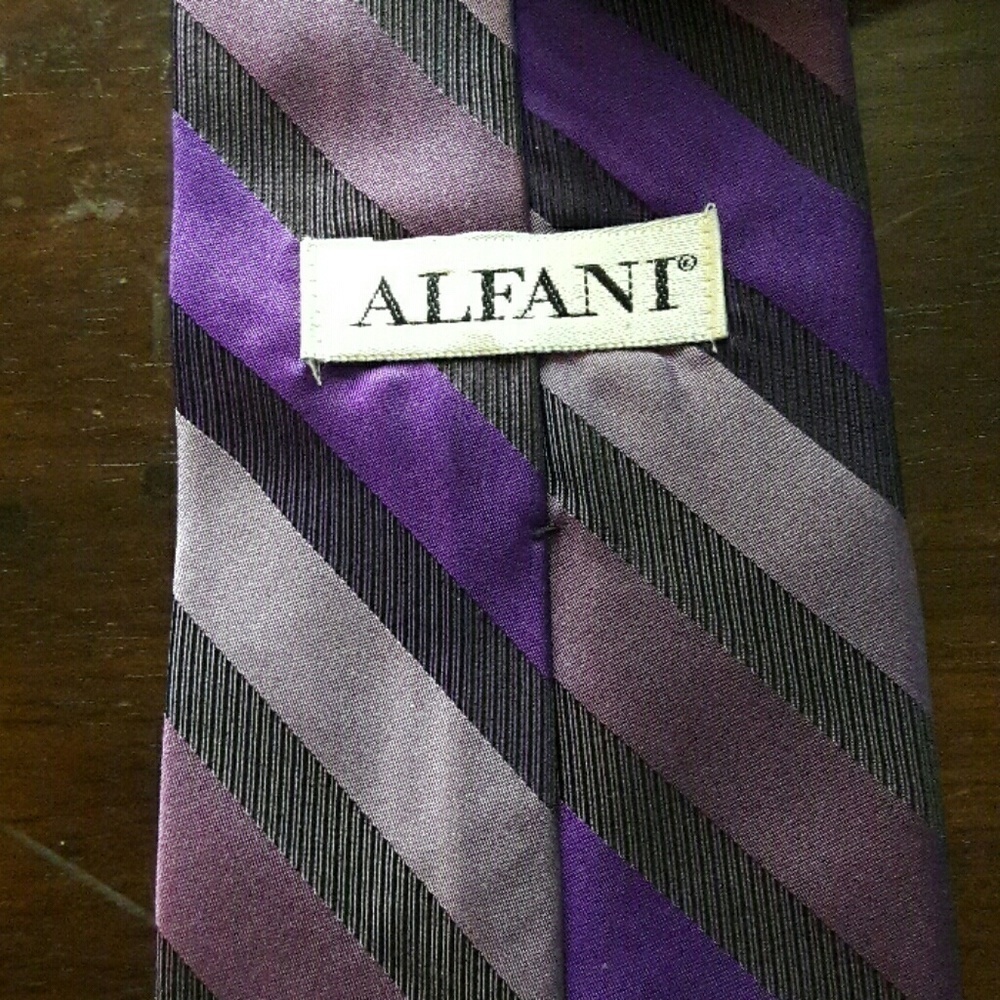 ALFANI Silk Necktie - Picture 2 of 3